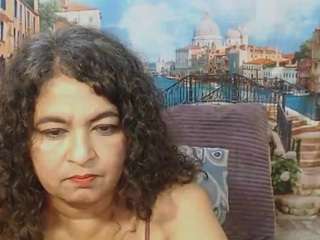 Sexy indianstar754u2 on Camsoda Live Now!