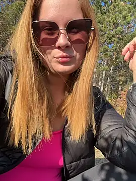 Velvetnoir21 from Stripchat