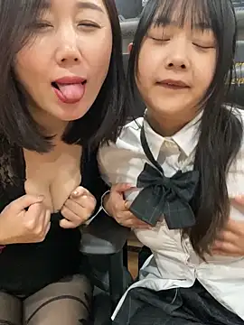 Xiaoxue7788 from Stripchat