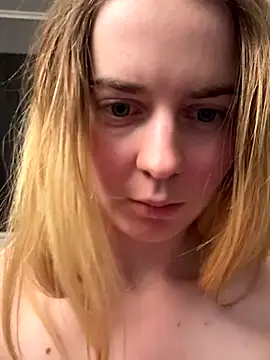 Ellieen from Stripchat