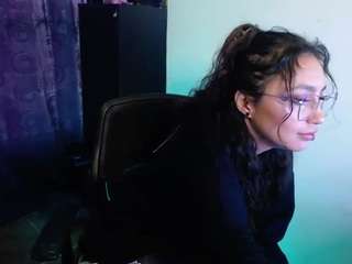🔥 Hot elizabeth-911 on Camsoda Live Now!