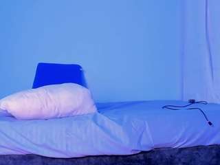 Hot sarenluxx on Camsoda Live Now!