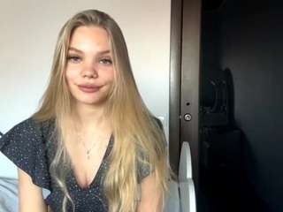 Sexy rasheedacolosimo on Camsoda Live Now!