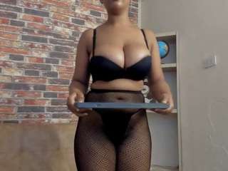 🔥 Hot gia-fantasy on Camsoda Live Now!