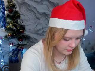 🔥 Sexy essie-fanning on Camsoda Live Now!