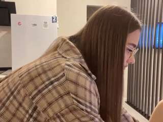 Hot mariettanicolaus on Camsoda Live Now!