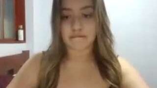 Hot sweetysarah on Camsoda Live Now!