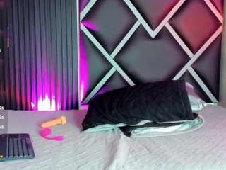 Spicy alise-mason on Camsoda Live Now!