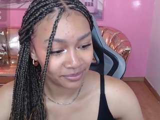 Spicy catalina25-t on Camsoda Live Now!