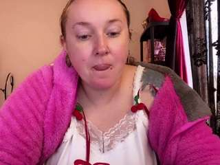 🔥 Hot kisica on Camsoda Live Now!