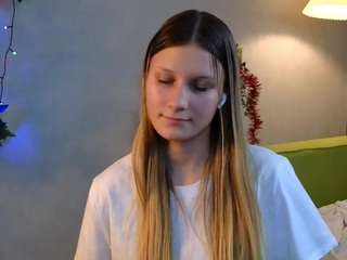 🔥 Hot vanesabreden on Camsoda Live Now!