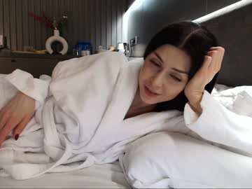 🔥 Sexy milla_bella on Chaturbate Live Now!