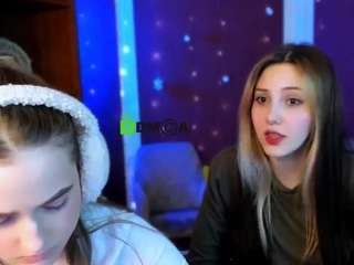 Hot aria-moo on Camsoda Live Now!