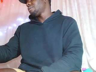 Hot largo-eddy on Camsoda Live Now!