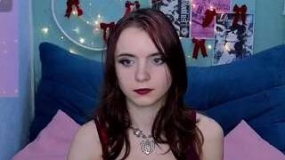 Hot vivienneroo on Camsoda Live Now!