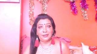 Sexy indiansarika65 on Camsoda Live Now!