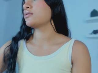 🔥 Hot anny-montes on Camsoda Live Now!