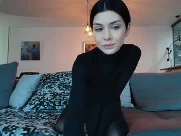 🔥 Hot milla_bella on Chaturbate Live Now!
