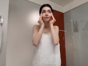 🔥 Sexy milla_bella on Chaturbate Live Now!