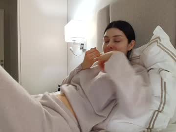 🔥 Sexy milla_bella on Chaturbate Live Now!