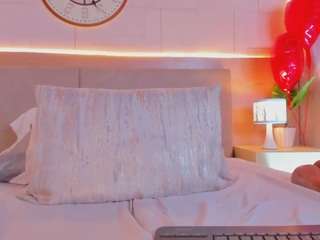 Hot melodyy-rose on Camsoda Live Now!