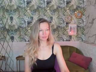 Hot nancygentle on Camsoda Live Now!