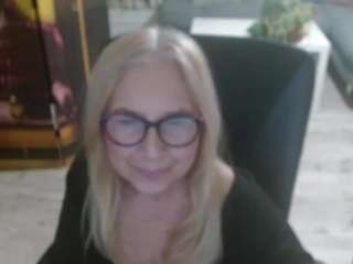 Hot sofiadream on Camsoda Live Now!