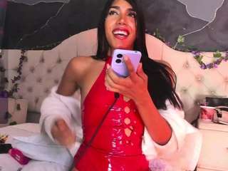 Sexy antonia-star on Camsoda Live Now!