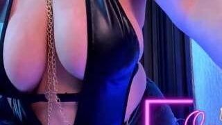 Sexy miia-hurrem on Camsoda Live Now!