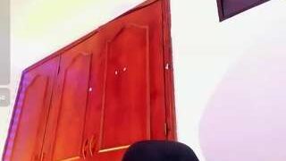 Sexy sofiawalke on Camsoda Live Now!