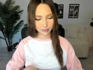 Spicy baklajan1918 on Camsoda Live Now!