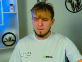 Spicy bodi-jon on Camsoda Live Now!