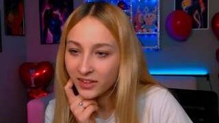 Spicy miramore on Camsoda Live Now!