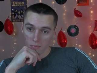 Spicy ryan-zen on Camsoda Live Now!