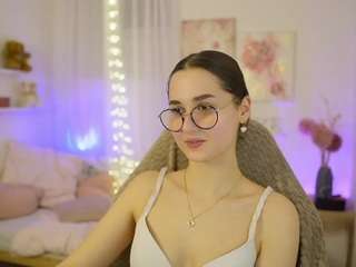 🔥 Hot anitagreyy on Camsoda Live Now!