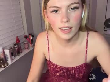 🔥 Hot Ellie on Chaturbate Live Now!