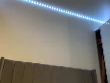 🔥 Hot Kira on Chaturbate Live Now!