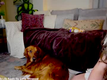 🔥 Hot Lily on Chaturbate Live Now!