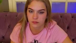 Hot alinalemon on Camsoda Live Now!