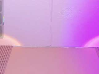 Hot lilly-19 on Camsoda Live Now!