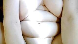 Hot squirtymayagold on Camsoda Live Now!
