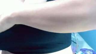 Sexy lilybenet1 on Camsoda Live Now!