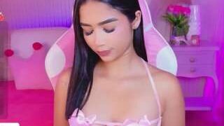 Sexy racheltooms on Camsoda Live Now!