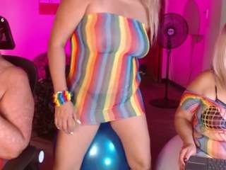 Spicy zafiro-56 on Camsoda Live Now!