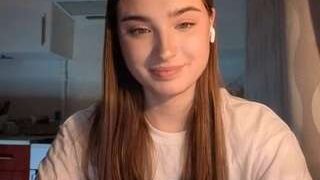 🔥 Hot robertojoslyn on Camsoda Live Now!