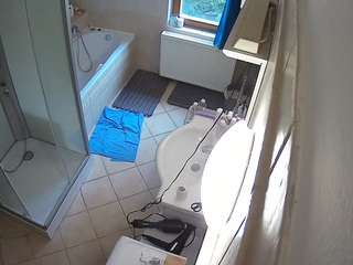 🔥 Hot voyeurcam-julmodels-bath-2nd-2 on Camsoda Live Now!