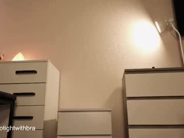 🔥 Sexy Kira on Chaturbate Live Now!