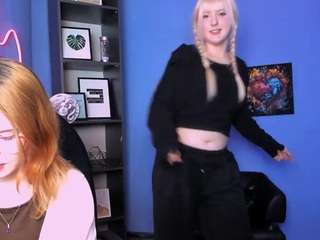 Hot callmevivien on Camsoda Live Now!