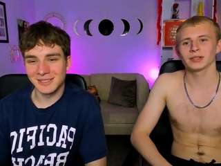 Hot kael-rin on Camsoda Live Now!