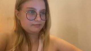 Sexy jacywinslat on Camsoda Live Now!